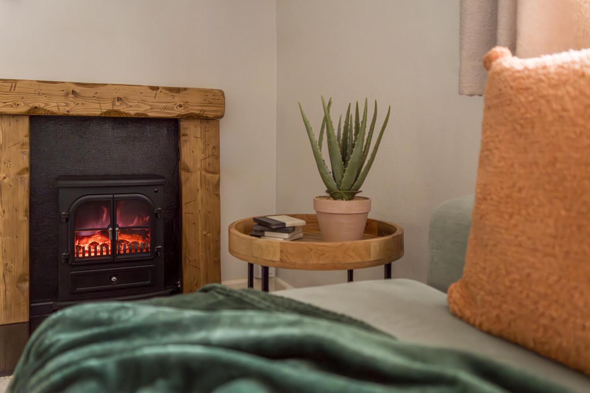 Villa Squirrel Bank, With A Hot Tub & Parking à Bowness-on-Windermere Extérieur photo